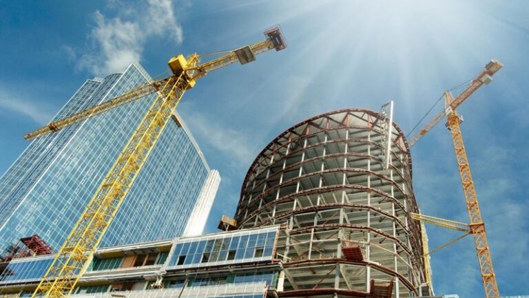 Bộ Tài chính đề xuất giảm 50% phí, lệ phí lĩnh vực xây dựng
