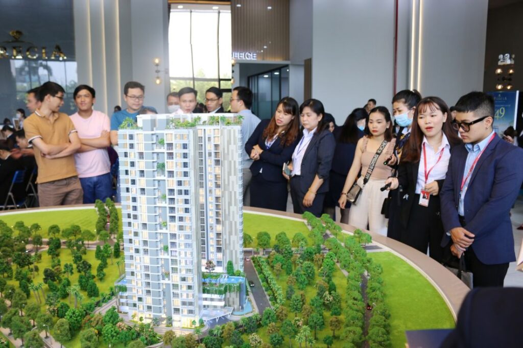 Nhà đầu tư bất động sản đang chờ thời điểm ‘xuống tiền’