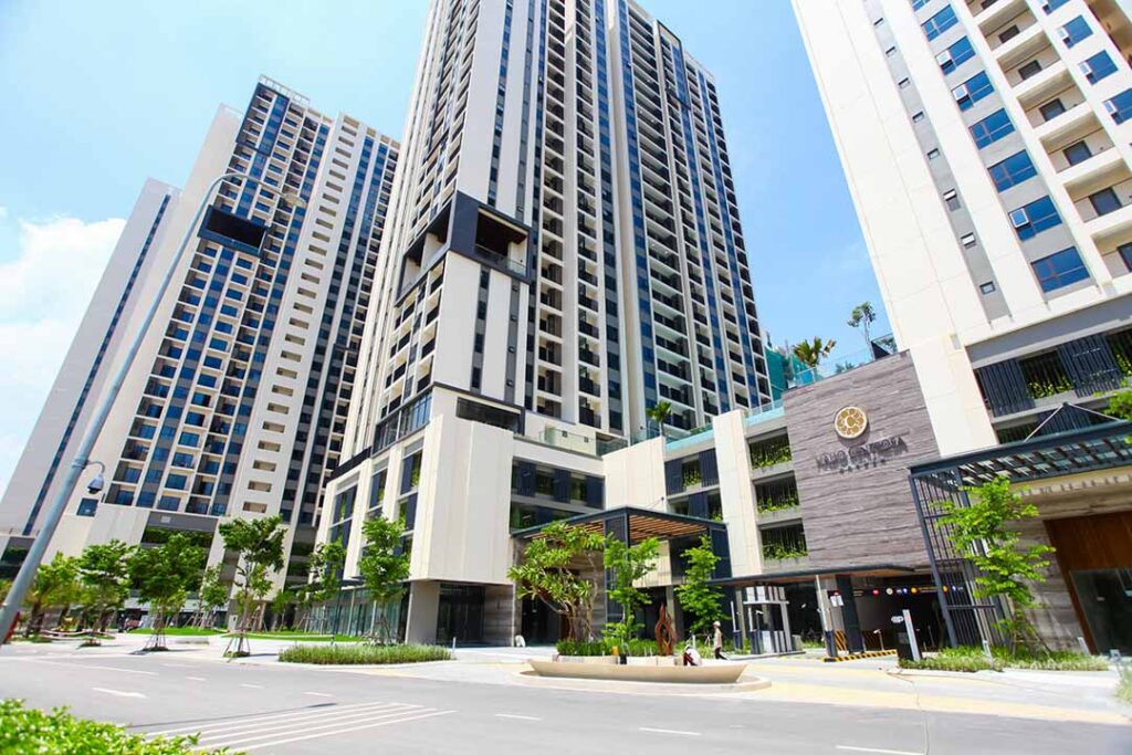 Doanh nghiệp tuần qua: Hòa Phát chuyển nhượng 10 công ty con, Hà Đô bán 250 tỷ đồng trái phiếu…