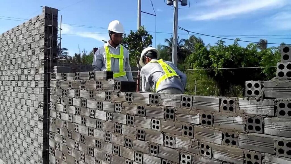 Thời của vật liệu xây không nung, tấm lợp không dùng amiăng?