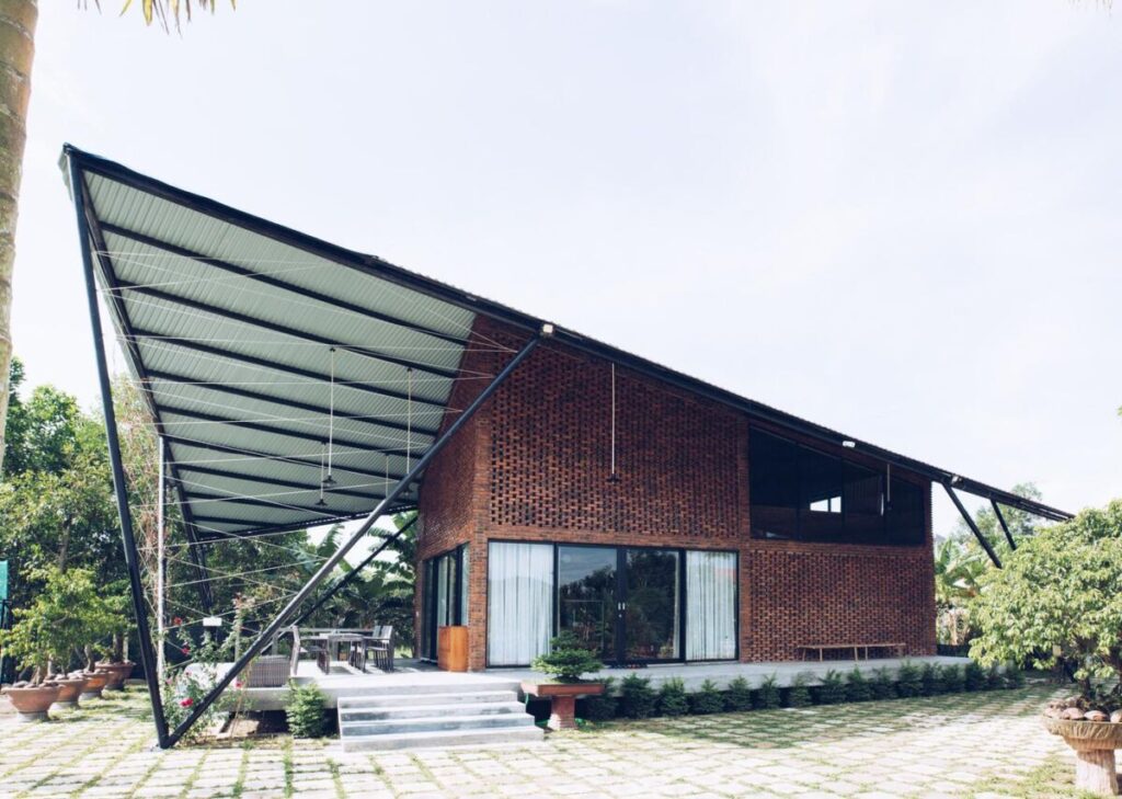 Căn nhà hình cánh diều gợi hoài niệm tuổi thơ
