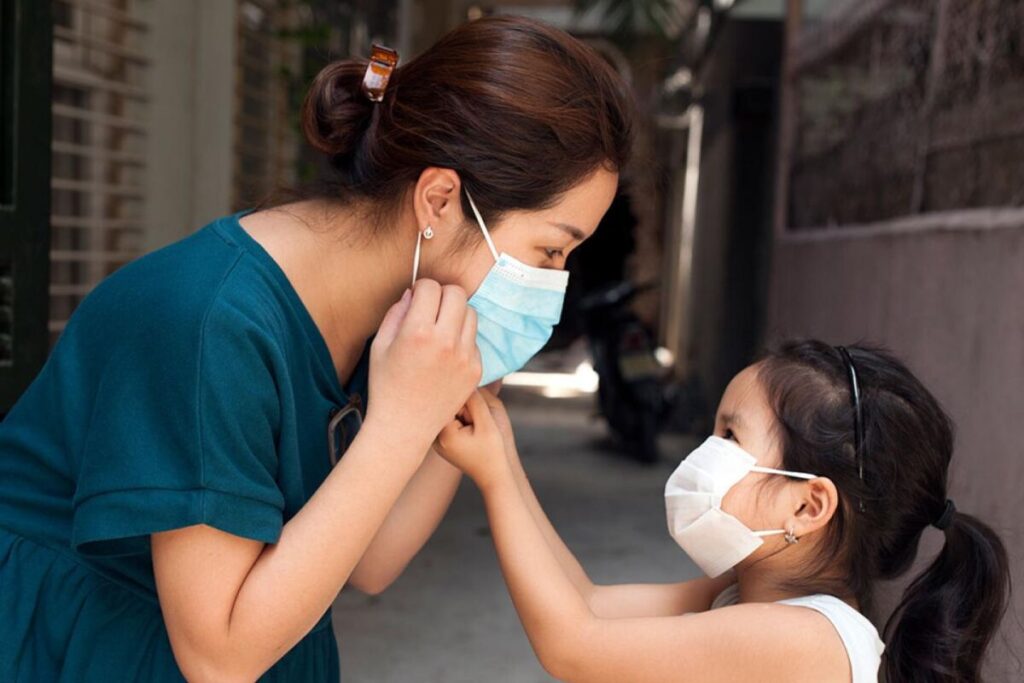 Những điều cha mẹ nên biết về Covid-19 để bảo vệ con mình