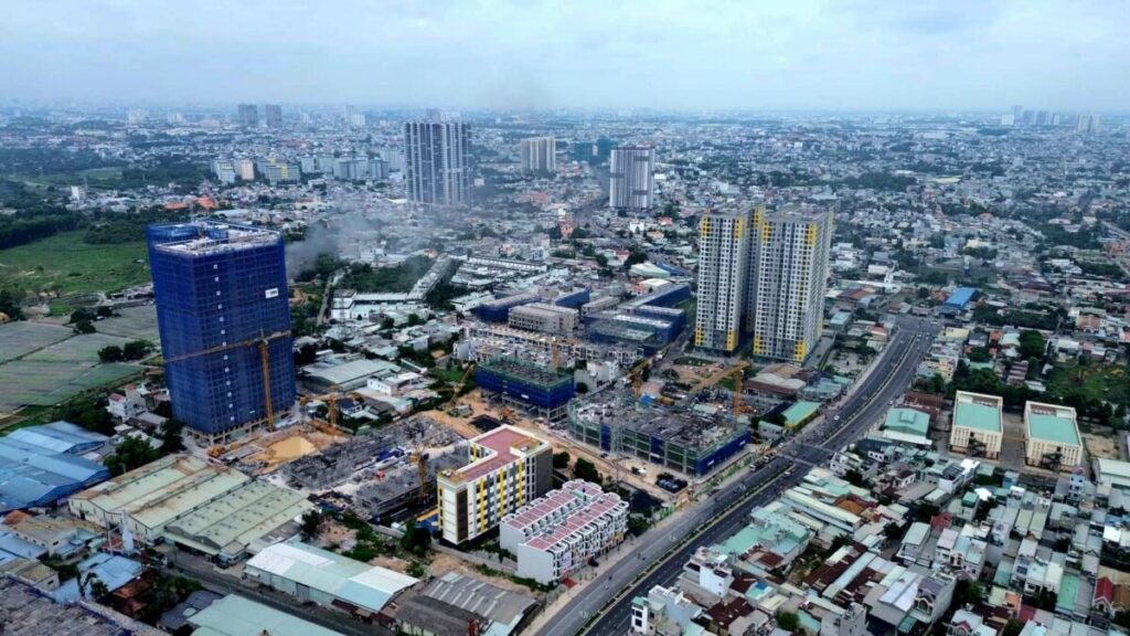 “Vị trí vàng” trên trục Thống Nhất – Bcons City được ví là trung tâm khu ĐHQG TP HCM