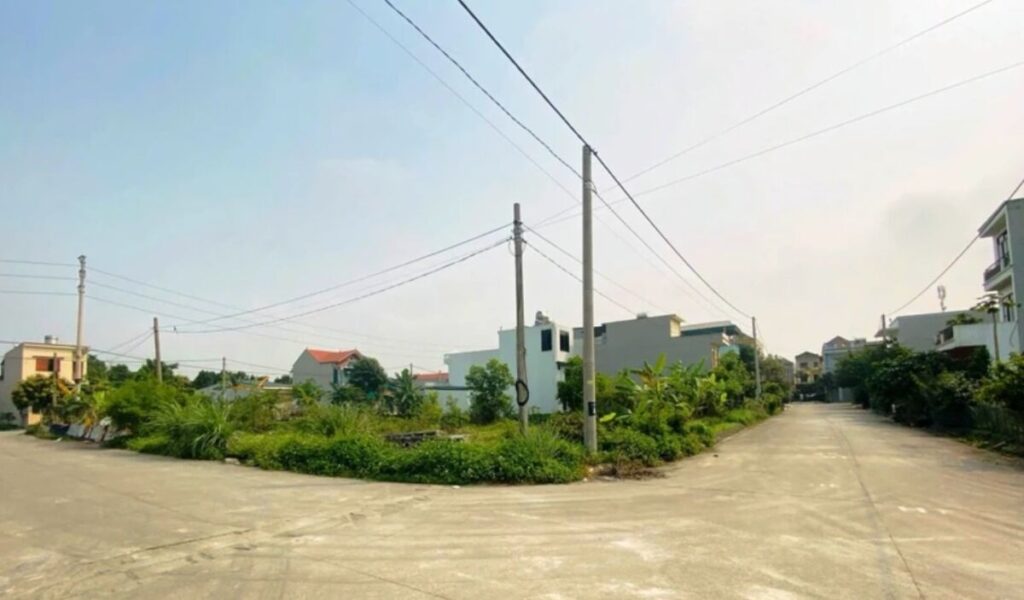 ‘Sốt đất’ trước thông tin sáp nhập địa phương: Nhà đầu tư dễ bị ‘mắc kẹt’